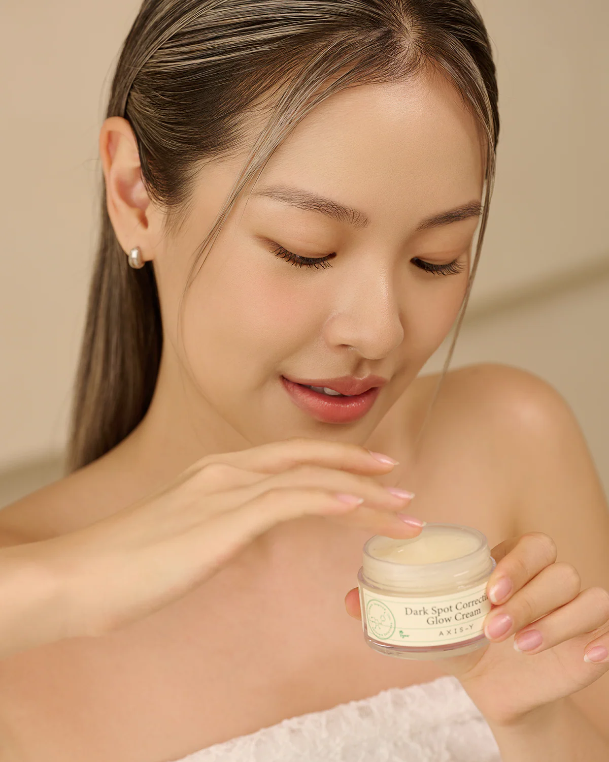 AXIS-Y - Dark Spot Correcting Glow Cream - 50ml (Made in Korea) - Image 4